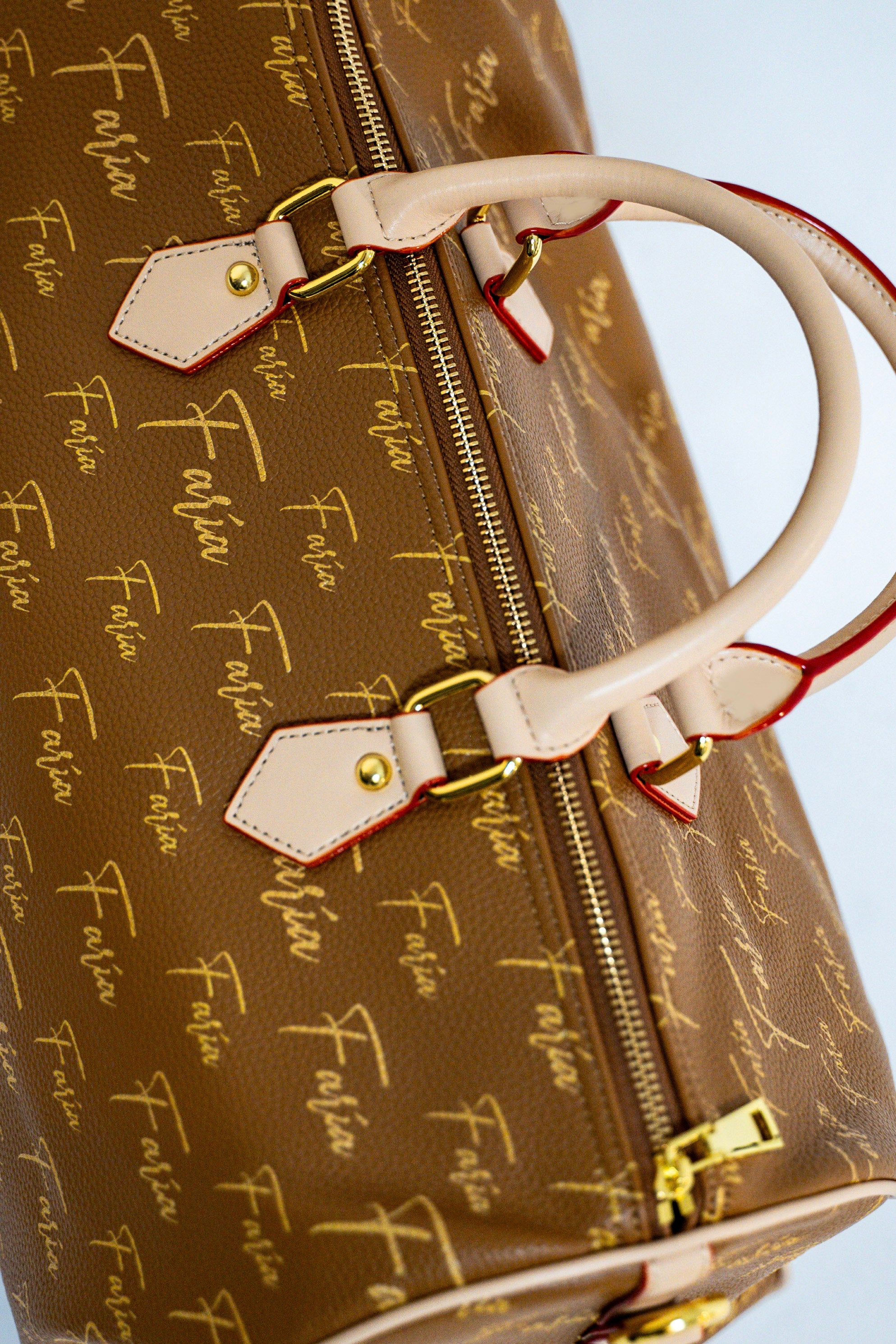 Faría Brown Travel Bag