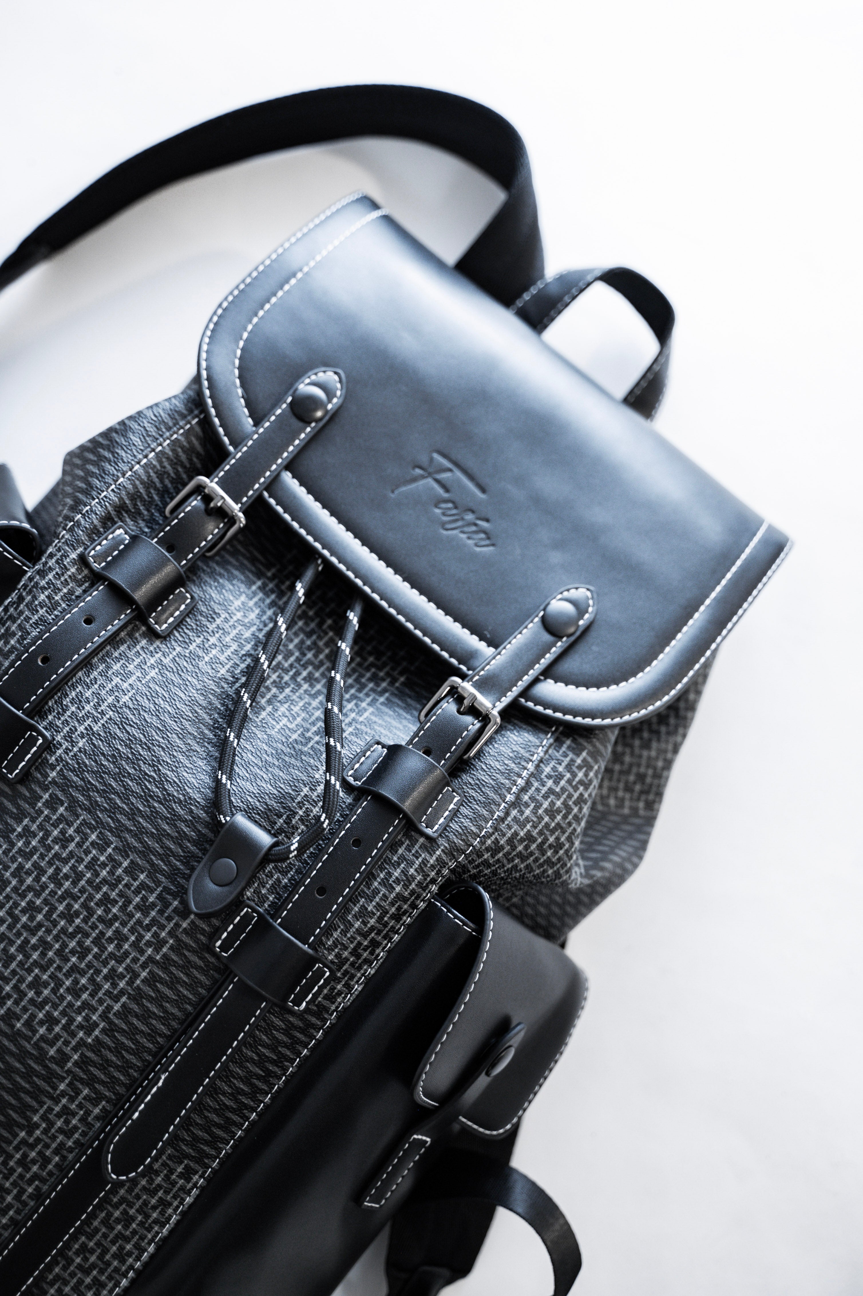 Faría Black Computer Bag