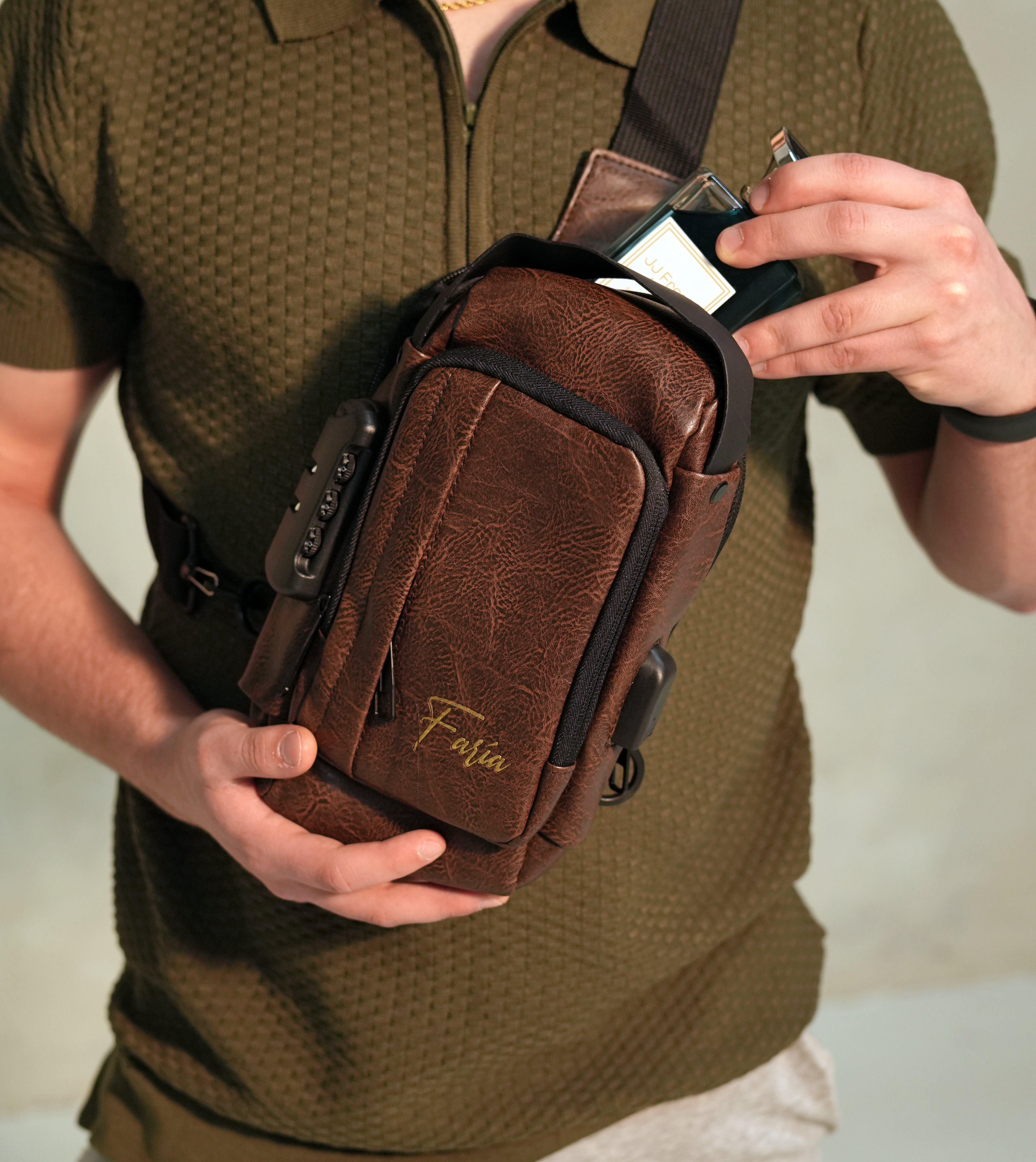 Faría Crossbody Brown Bag